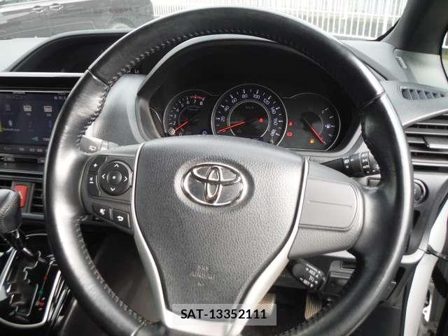 Toyota NOAH 2018-09 6691143-25