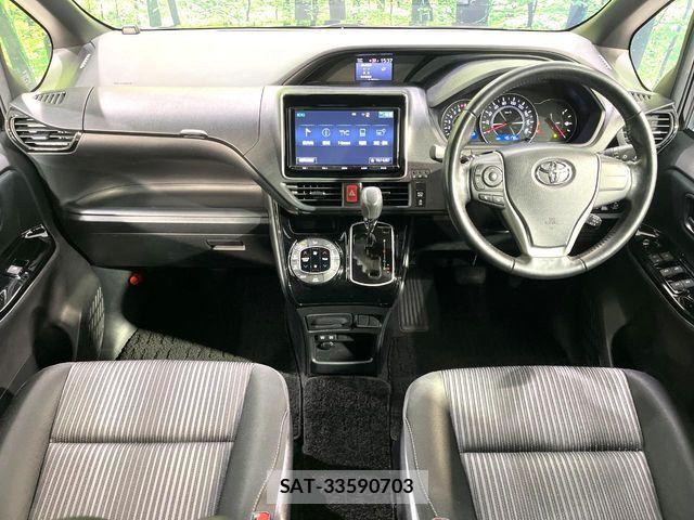 Toyota NOAH 2017-01 6716901-1