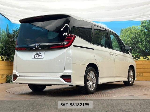 Toyota NOAH 2022-04 6716891-16