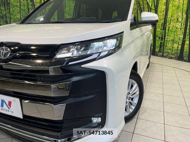 Toyota NOAH 2022-04 6716899-11