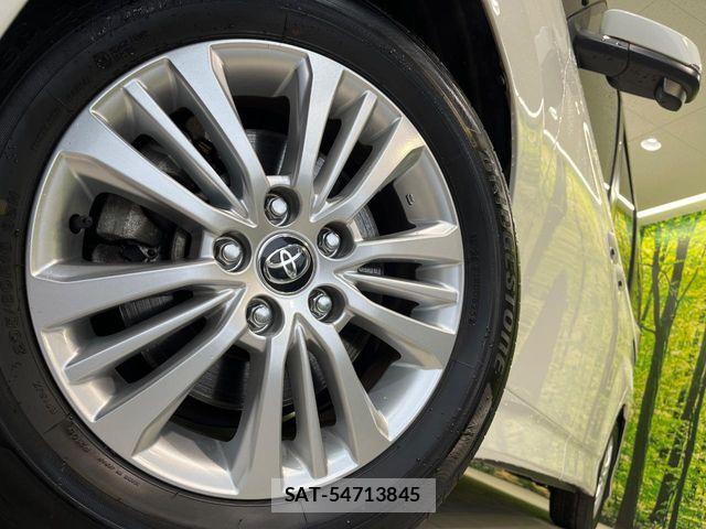 Toyota NOAH 2022-04 6716899-12