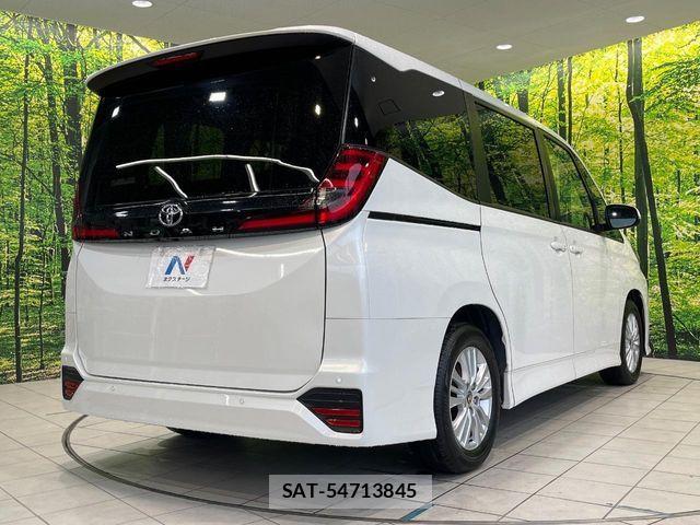 Toyota NOAH 2022-04 6716899-16