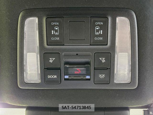 Toyota NOAH 2022-04 6716899-5