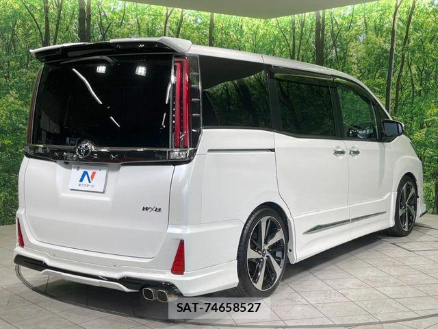 Toyota NOAH 2019-11 6716900-17