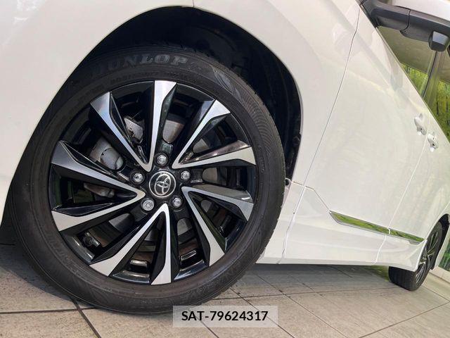 Toyota NOAH 2023-10 6752653-12