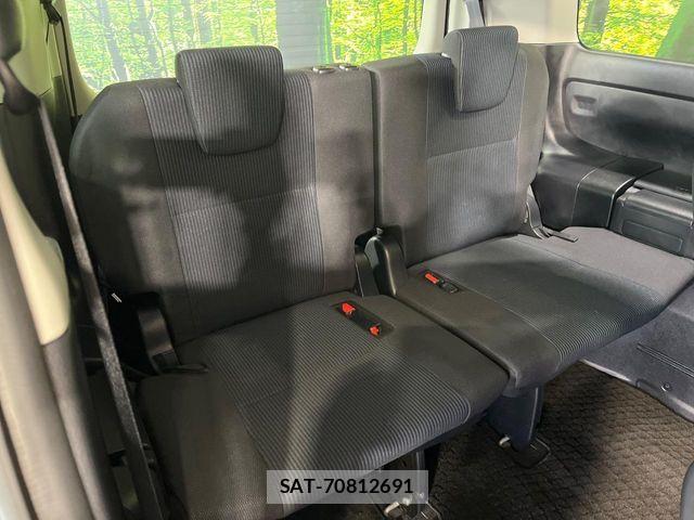 Toyota NOAH 2018-11 6752663-9
