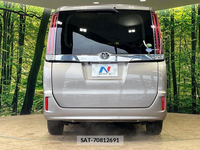 Toyota NOAH 2018-11 6752663-14