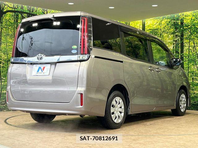 Toyota NOAH 2018-11 6752663-16