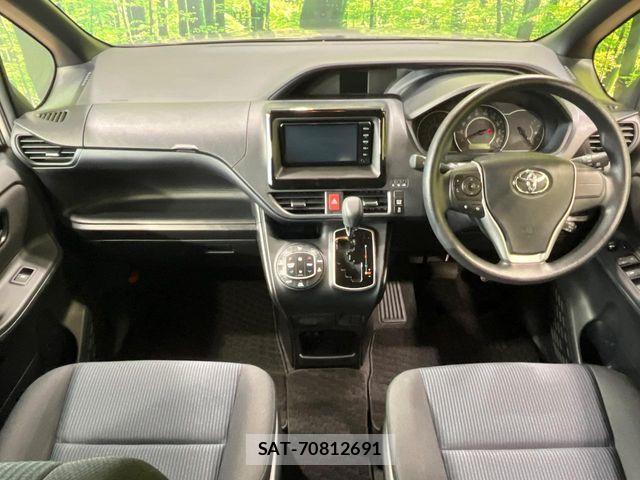 Toyota NOAH 2018-11 6752663-1