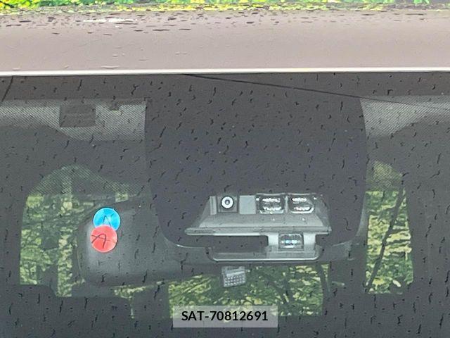 Toyota NOAH 2018-11 6752663-4