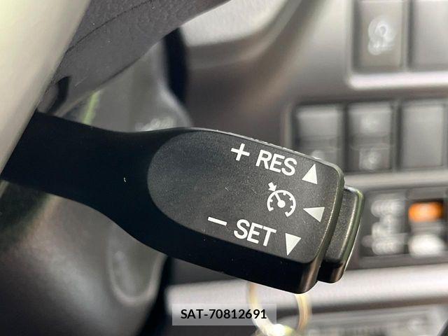 Toyota NOAH 2018-11 6752663-6