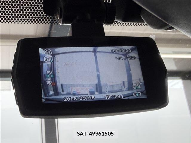 Toyota NOAH 2011-11 6752666-9