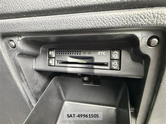 Toyota NOAH 2011-11 6752666-10