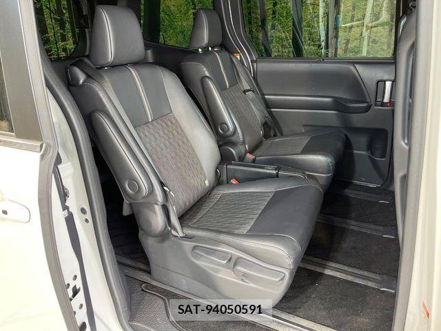Toyota NOAH 2024-03 6752651-8