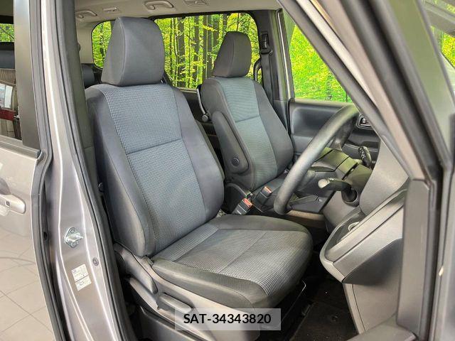 Toyota NOAH 2023-06 6752654-7