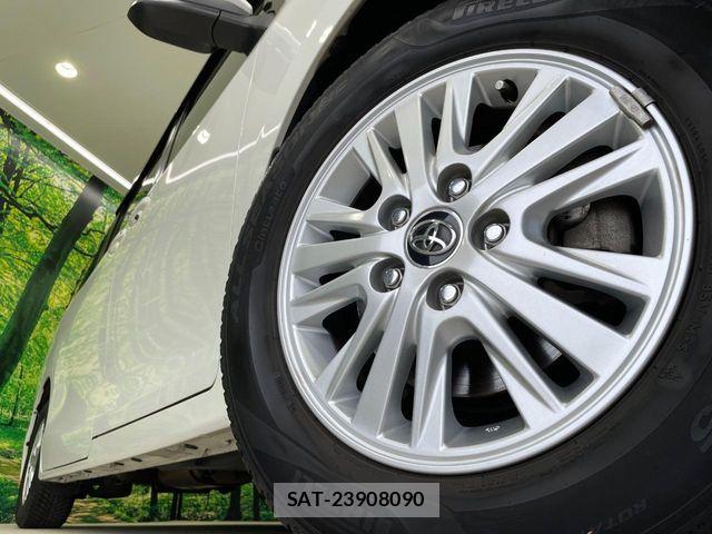 Toyota NOAH 2016-03 6752664-12