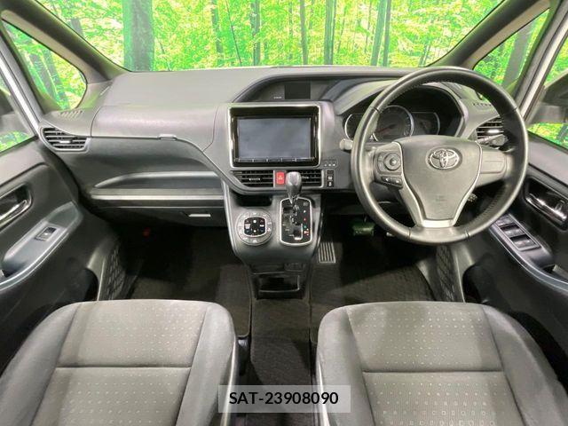 Toyota NOAH 2016-03 6752664-1