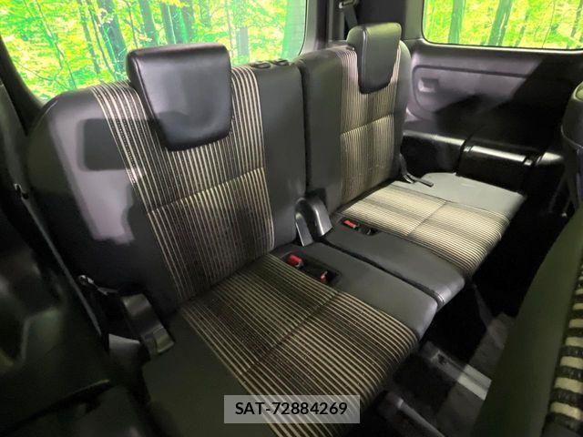 Toyota NOAH 2021-05 6752661-9