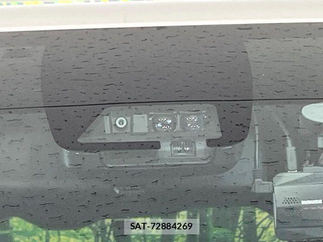 Toyota NOAH 2021-05 6752661-4