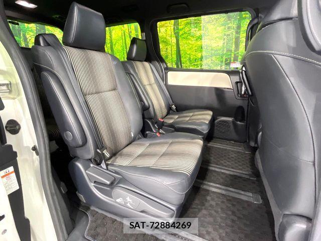 Toyota NOAH 2021-05 6752661-8