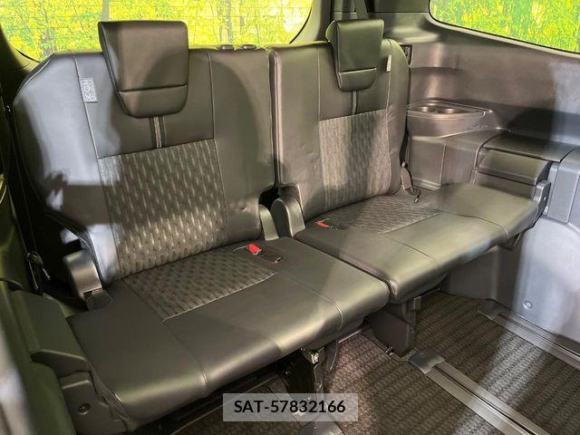 Toyota NOAH 2023-08 6816244-10