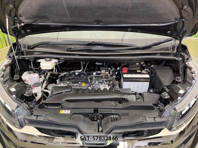 Toyota NOAH 2023-08 6816244-17