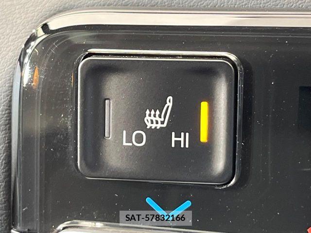Toyota NOAH 2023-08 6816244-6