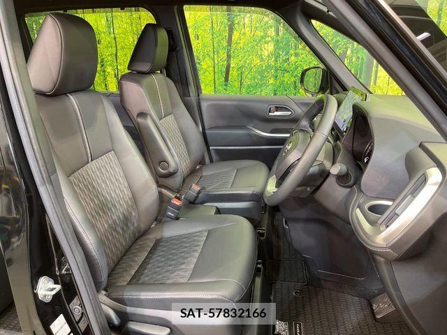 Toyota NOAH 2023-08 6816244-8