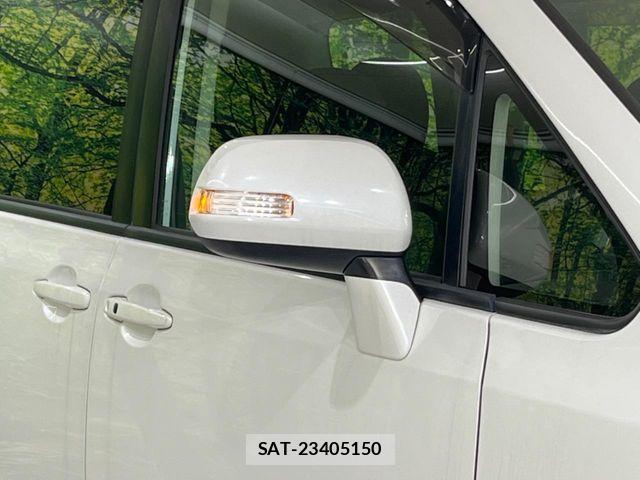 Toyota NOAH 2013-06 6816253-9