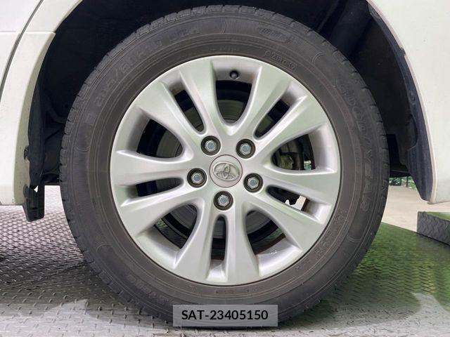 Toyota NOAH 2013-06 6816253-12