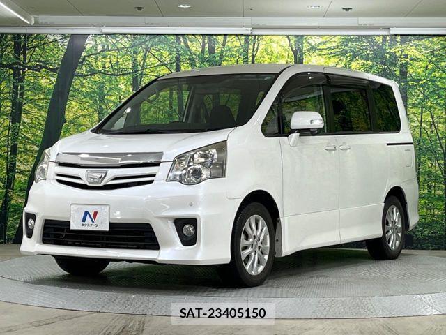 Toyota NOAH 2013-06 6816253-1