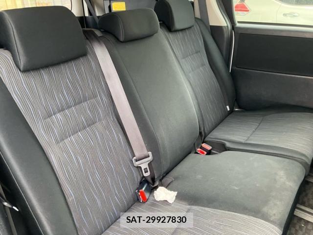 Toyota NOAH 2012-06 6910309-10