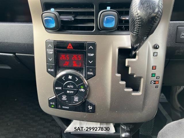 Toyota NOAH 2012-06 6910309-18