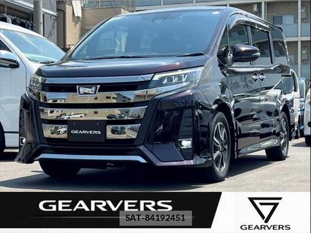 Toyota NOAH 2017-08 6910303-0