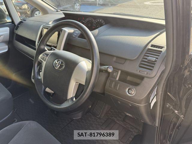 Toyota NOAH 2013-02 6910314-9