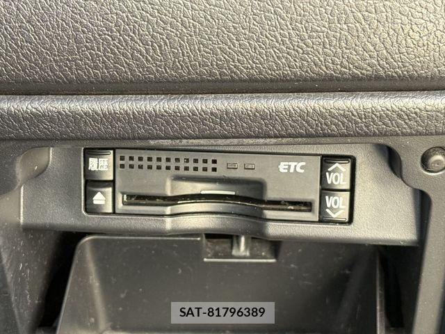 Toyota NOAH 2013-02 6910314-21