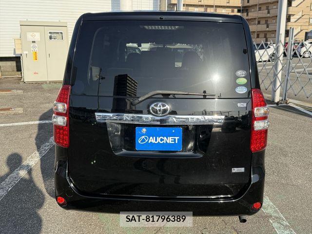 Toyota NOAH 2013-02 6910314-5