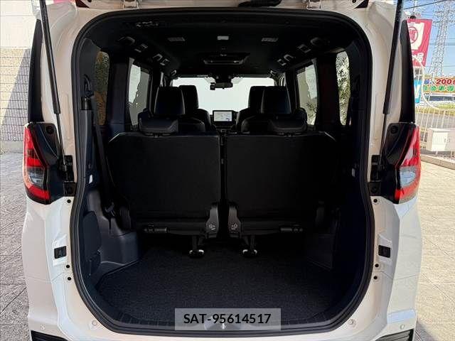Toyota NOAH 2023-07 6910276-20