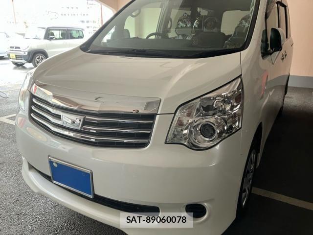 Toyota NOAH 2011-07 6910313-0