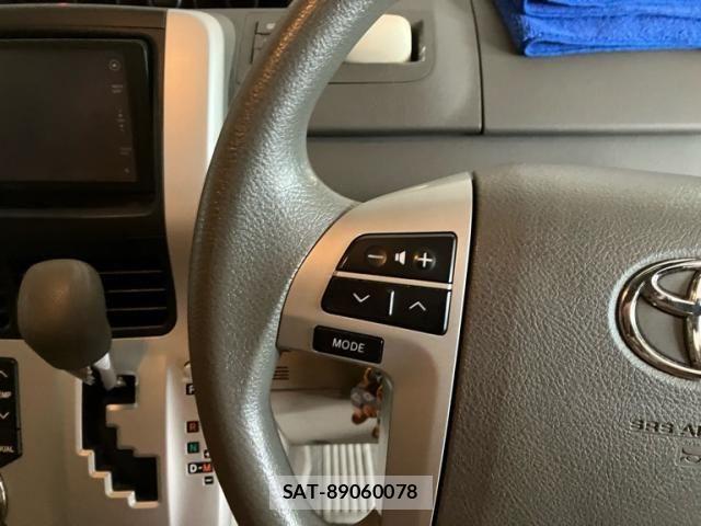 Toyota NOAH 2011-07 6910313-18