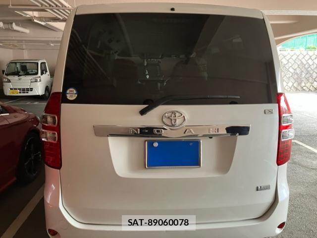 Toyota NOAH 2011-07 6910313-4