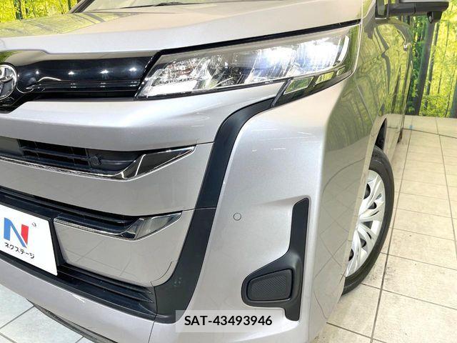 Toyota NOAH 2023-06 6910290-12