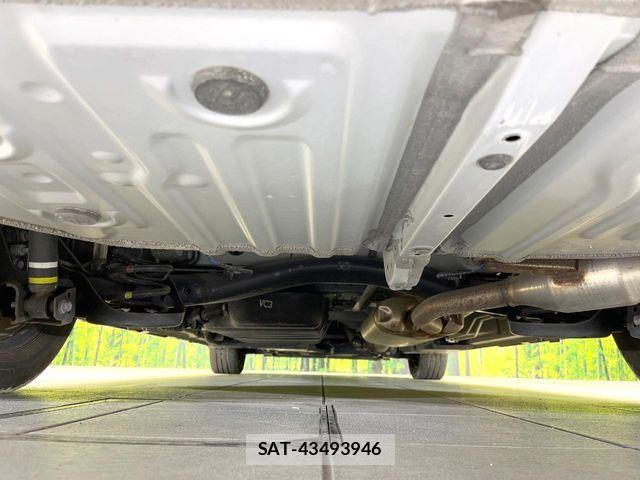 Toyota NOAH 2023-06 6910290-18