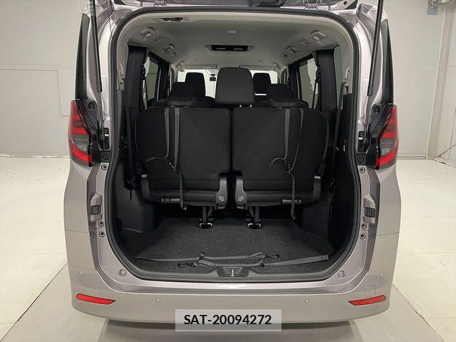 Toyota NOAH 2023-11 6910285-11