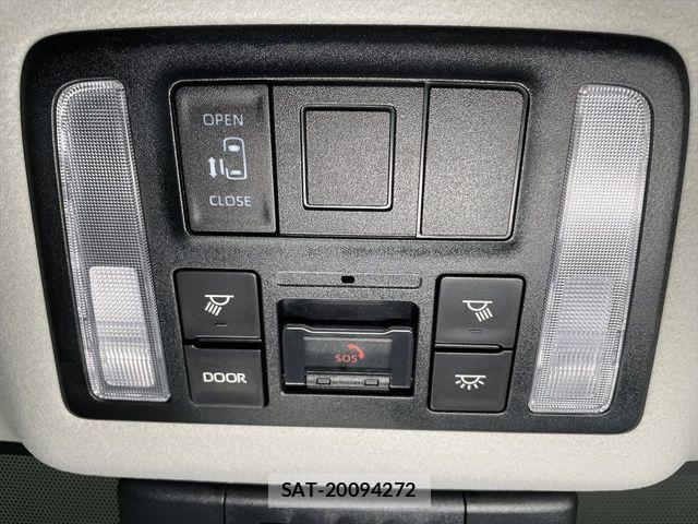 Toyota NOAH 2023-11 6910285-15