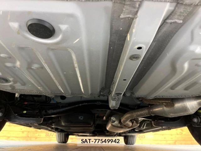 Toyota NOAH 2023-07 6910293-18