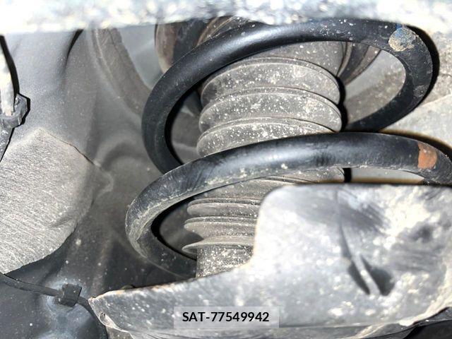Toyota NOAH 2023-07 6910293-19