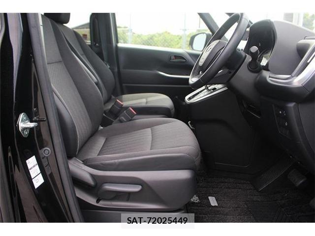 Toyota NOAH 2022-10 6910288-29