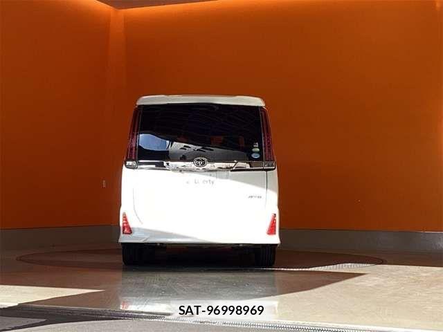 Toyota NOAH 2019-05 6910289-12