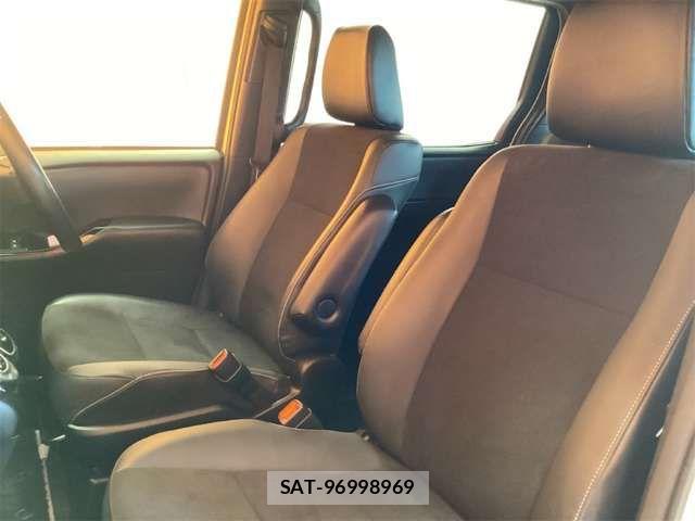Toyota NOAH 2019-05 6910289-15
